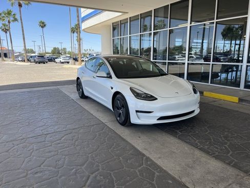 Used 2023 Tesla Model 3 Standard Range RWD image 5