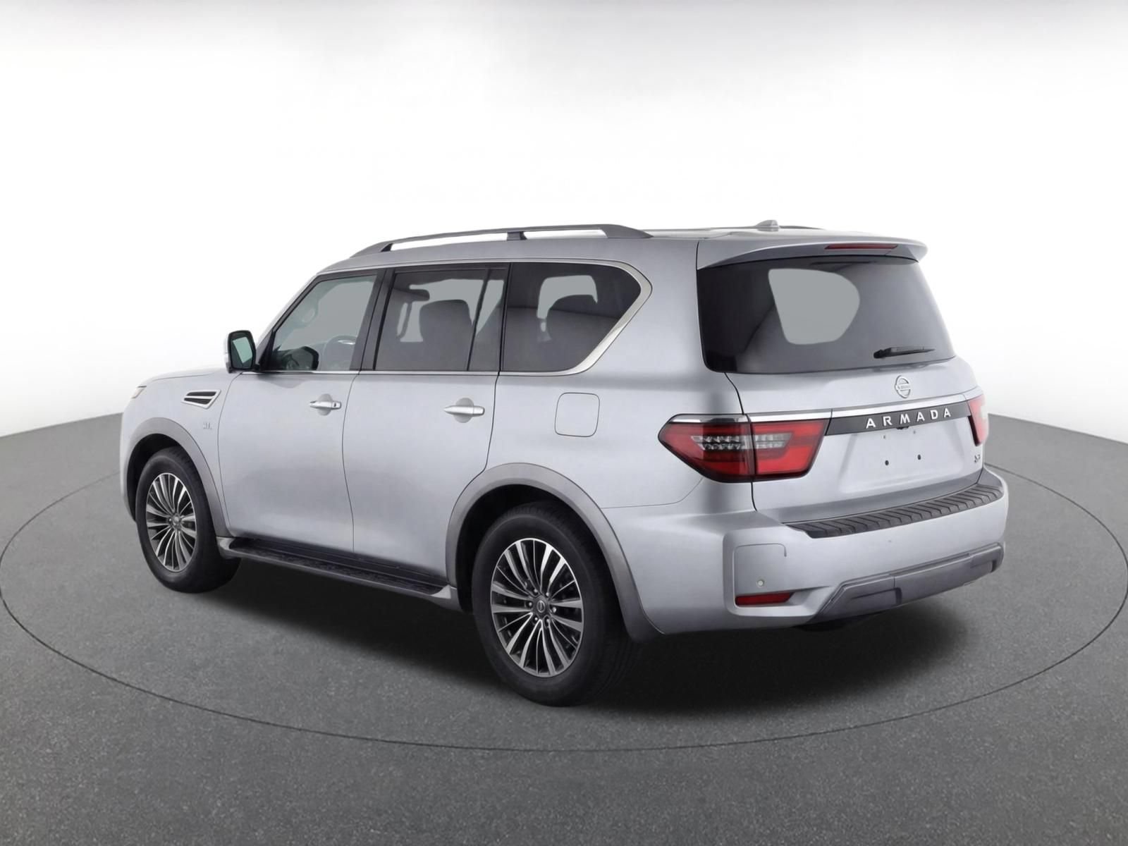 Used 2024 Nissan Armada SL RWD image 5
