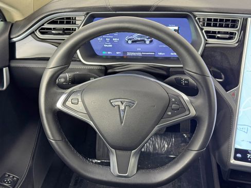Used 2015 Tesla Model S 60 image 16