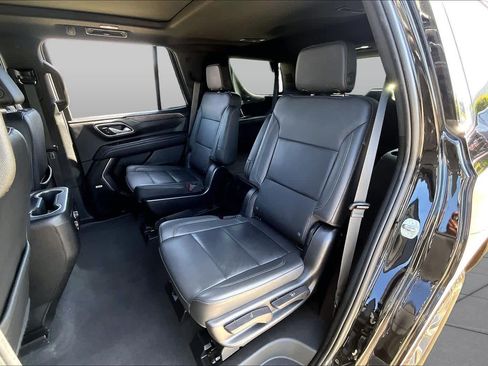 Used 2023 Chevrolet Tahoe LT w/ Luxury Package RWD image 21