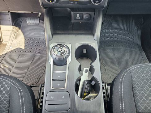 Used 2025 Ford Escape Active AWD/4WD image 26