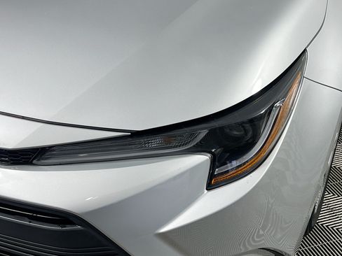 Used 2023 Toyota Corolla LE FWD image 12