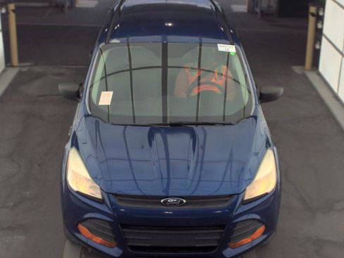 Used 2016 Ford Escape S FWD image 2