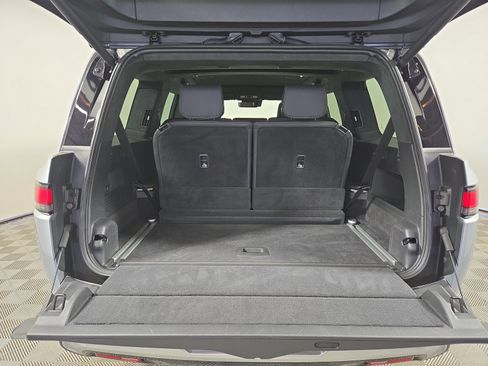 Used 2025 Rivian R1S Adventure AWD/4WD image 15