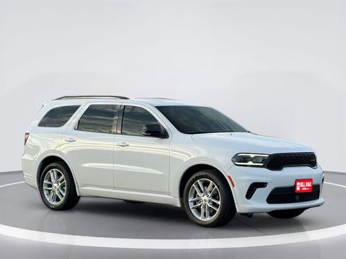 Used 2024 Dodge Durango GT RWD image 5