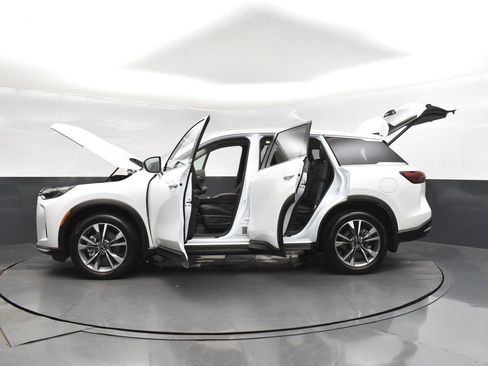 Certified 2026 INFINITI QX60 Pure w/ Cargo Package image 47