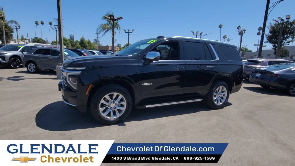 Certified 2025 Chevrolet Tahoe Premier AWD/4WD image 5