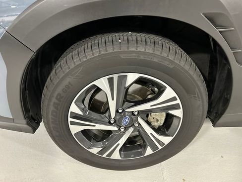Used 2025 Subaru Crosstrek 2.0i Premium AWD/4WD image 8