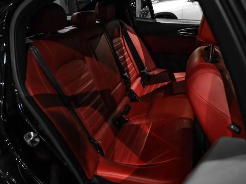 Used 2020 Alfa Romeo Giulia Ti Sport w/ Quick Order Package 22U Sport RWD image 30