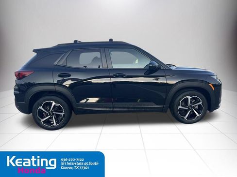Used 2022 Chevrolet TrailBlazer RS w/ Convenience Package FWD image 4