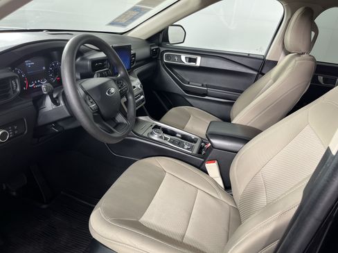 Used 2023 Ford Explorer 4WD image 9