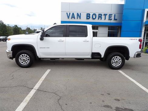 Certified 2022 Chevrolet Silverado 2500 LT w/ All Star Edition AWD/4WD image 2