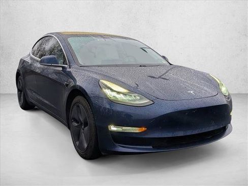 Used 2018 Tesla Model 3 Long Range image 3