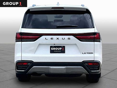 Certified 2026 Lexus LX 700h Luxury w/ Appearance Package AWD/4WD image 5