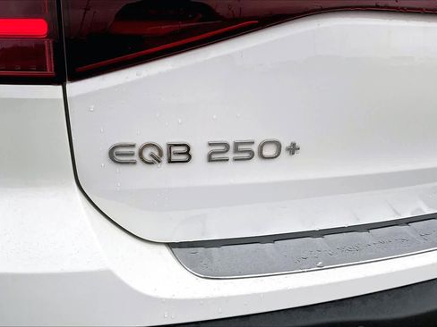 Certified 2024 Mercedes-Benz EQB 250+ image 29