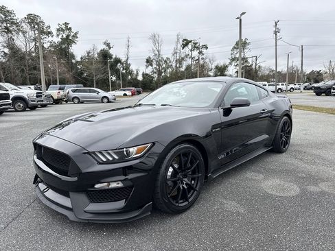 Used 2018 Ford Mustang Shelby GT350 w/ Convenience Package image 7