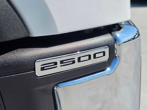 New 2025 GMC Sierra 2500 SLE w/ SLE Value Package; image 13