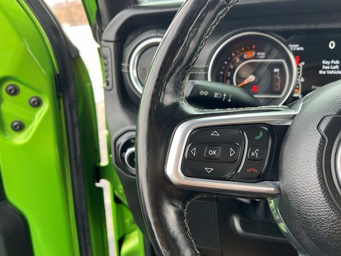 Used 2019 Jeep Wrangler Unlimited Sahara w/ Cold Weather Group image 33