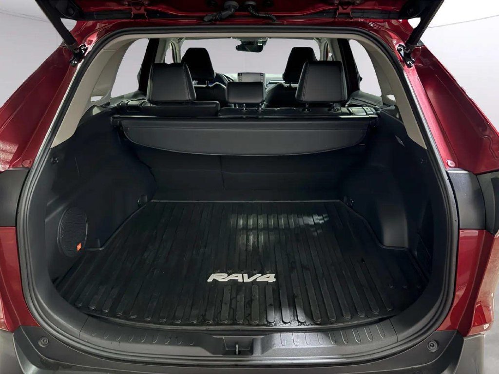 Used 2020 Toyota RAV4 Limited w/ Limited Grade Weather Package AWD/4WD image 30