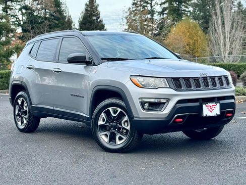 Used 2017 Jeep Compass Trailhawk image 1