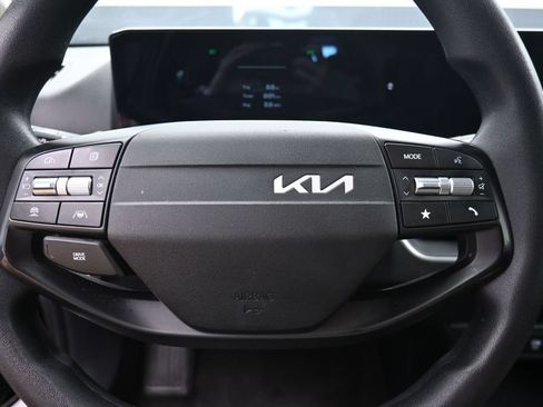 Used 2025 Kia K4 FWD image 17