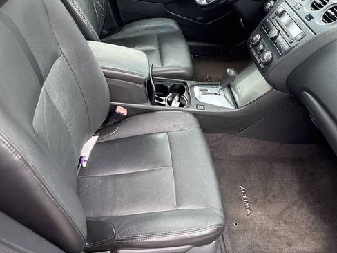 Used 2009 Nissan Altima 2.5 SL w/ SL Pkg FWD image 7