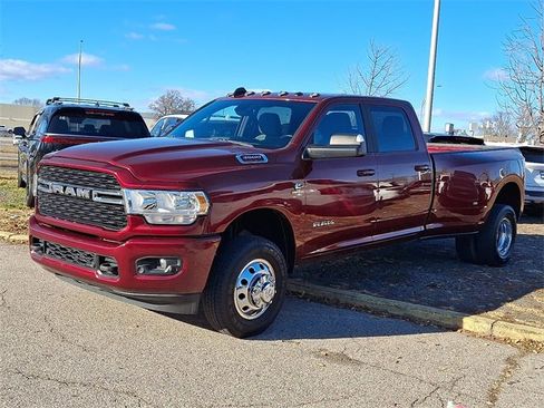 Used 2022 RAM 3500 Big Horn w/ Level A Equipment Group image 3