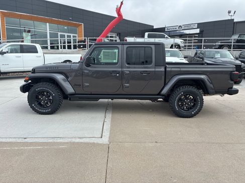 New 2026 Jeep Gladiator Sport image 2