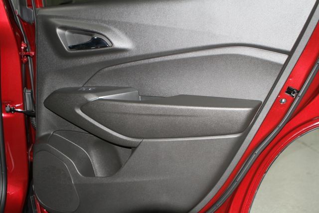 Used 2025 Chevrolet Trax LS w/ LS Convenience Package FWD image 27