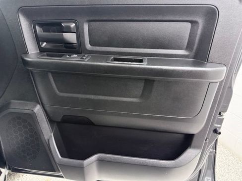 Used 2019 RAM 1500 Express AWD/4WD image 19