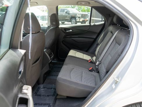 Used 2021 Chevrolet Equinox LT AWD/4WD image 12