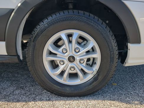 Used 2024 Ford Transit 350 XLT image 9