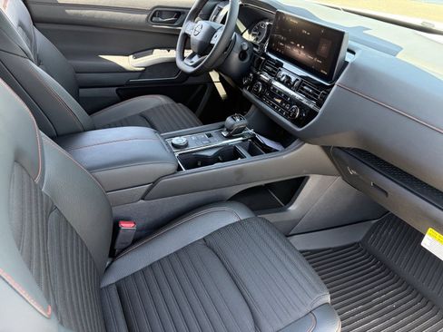 New 2026 Nissan Pathfinder Rock Creek w/ Rock Creek Premium Package AWD/4WD image 13