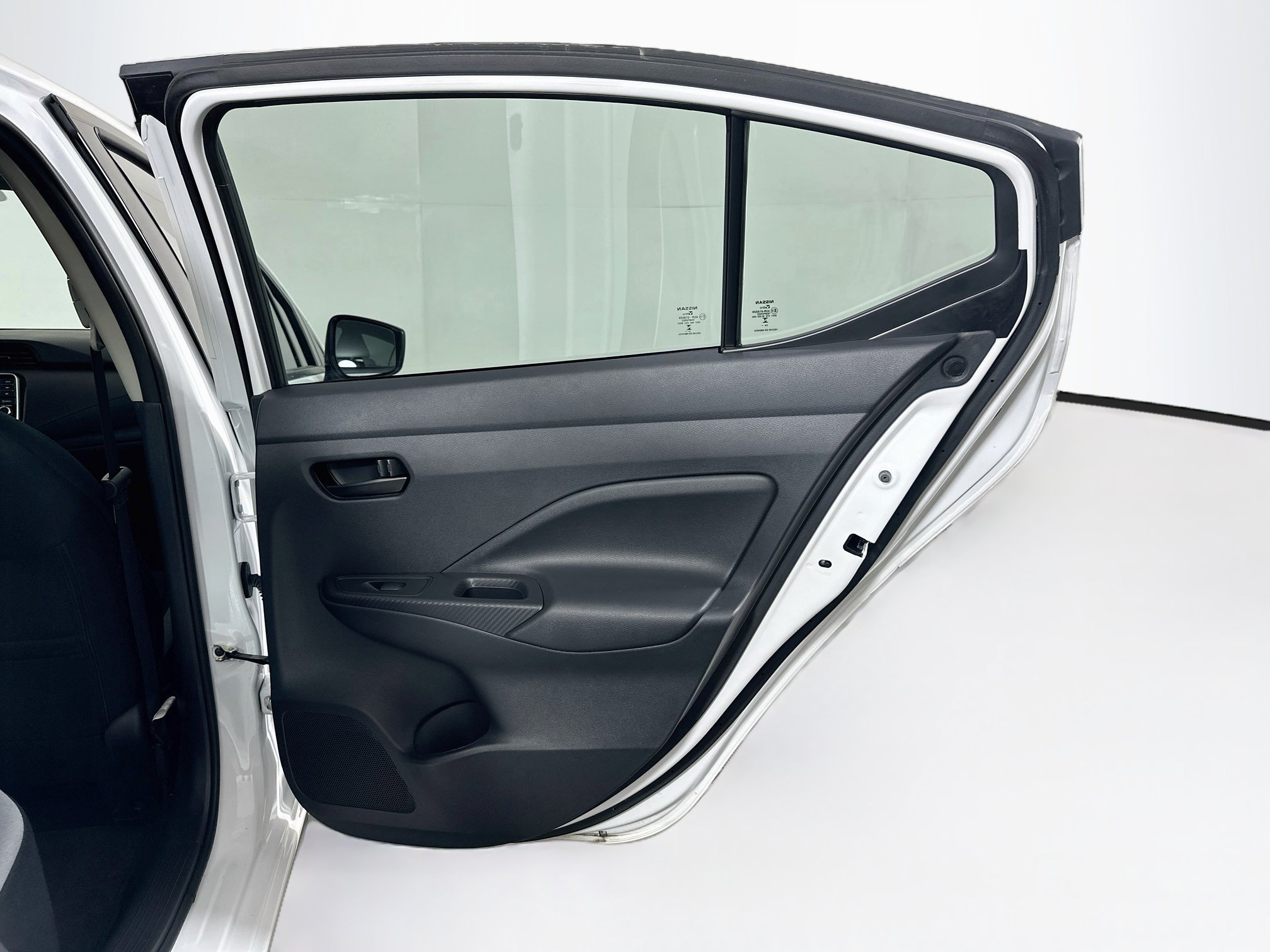 Used 2025 Nissan Versa S w/ Trunk Package FWD image 28