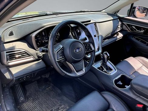 Used 2025 Subaru Outback Limited AWD/4WD image 14