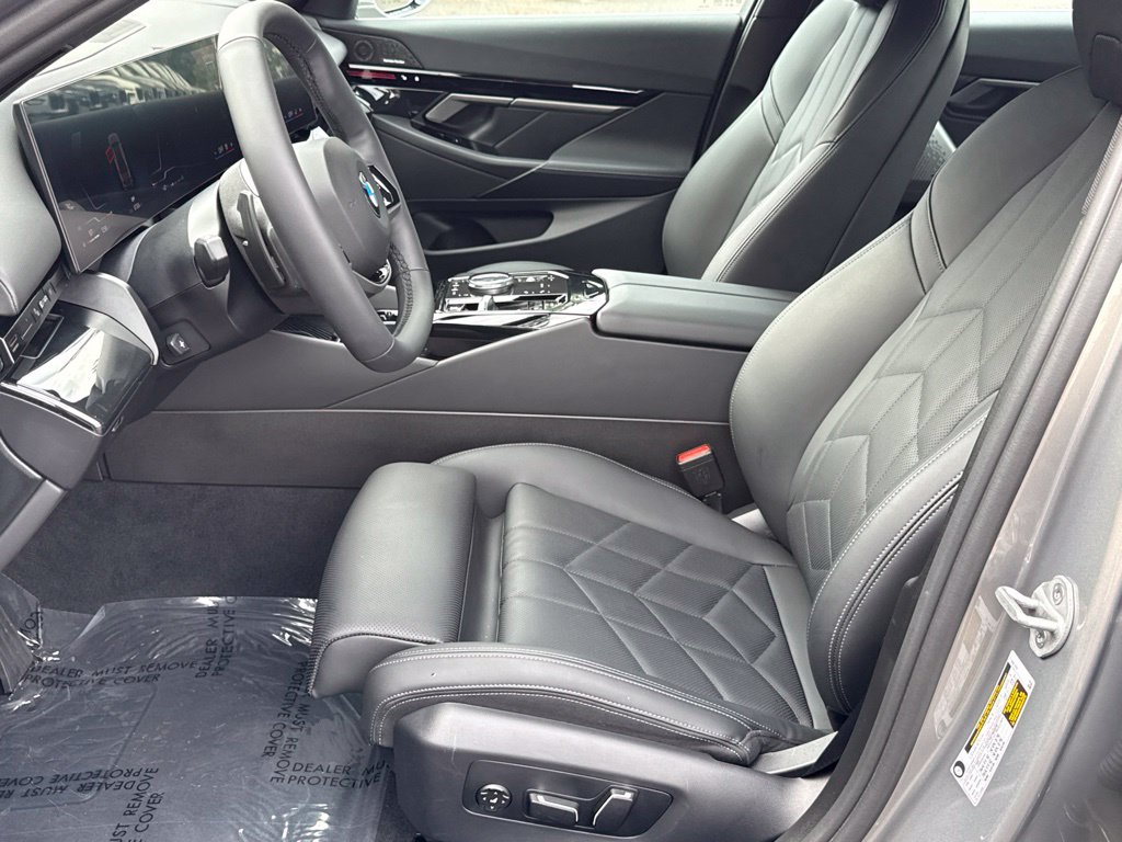 Used 2026 BMW 530i w/ Premium Package RWD image 20