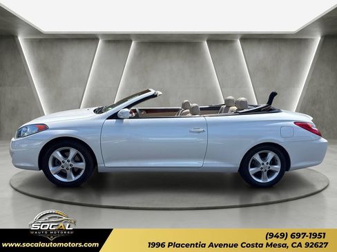 Used 2006 Toyota Solara SLE FWD image 2