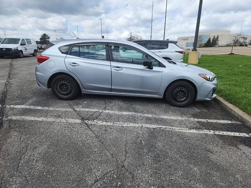 Used 2018 Subaru Impreza 2.0i image 4