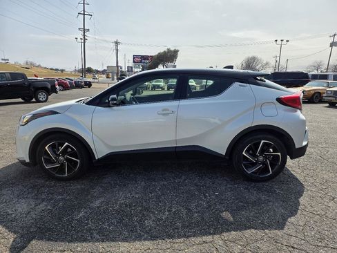 Used 2020 Toyota C-HR Limited image 4