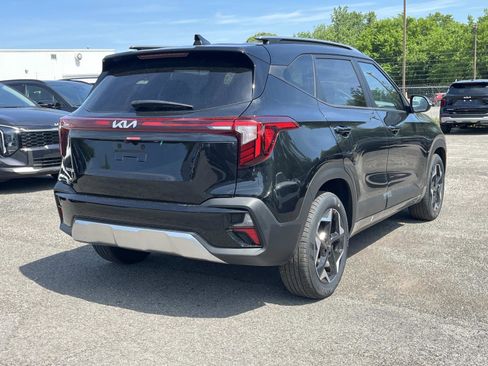 New 2026 Kia Seltos S FWD image 7