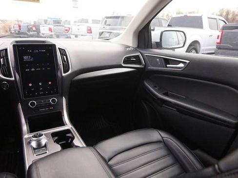 Certified 2024 Ford Edge SEL image 24