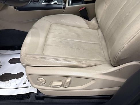 Used 2019 Audi Q5 2.0T Premium w/ Convenience Package image 24