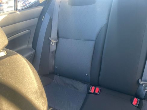 Used 2025 Nissan Versa SV image 38