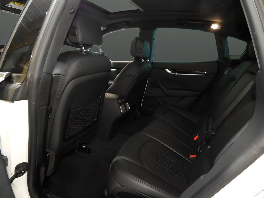 Used 2023 Maserati Levante Modena AWD/4WD image 27