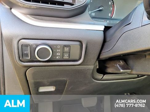 Used 2024 Ford Explorer XLT image 15