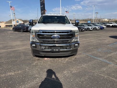 Used 2022 Ford F250 Lariat w/ Chrome Package image 2