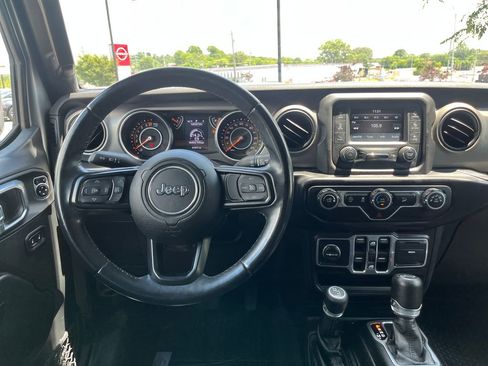 Used 2018 Jeep Wrangler Unlimited Sport S AWD/4WD image 22