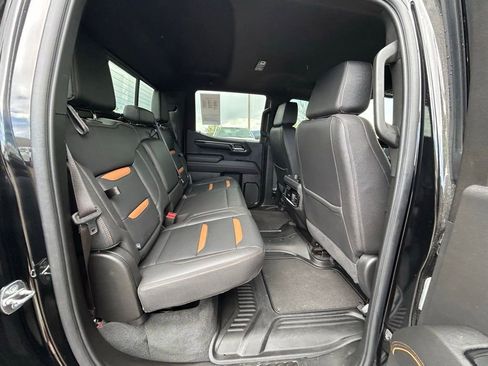 Used 2023 GMC Sierra 1500 AT4 w/ AT4 Premium Package AWD/4WD image 29