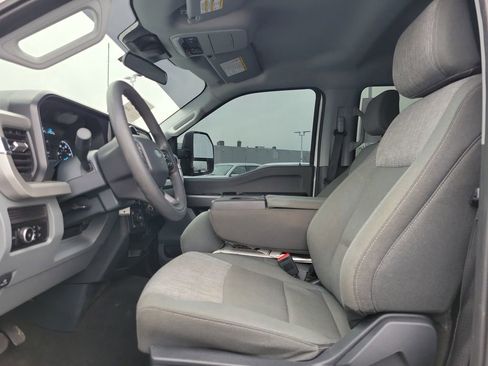 Certified 2025 Ford F250 XLT w/ FX4 Off-Road Package image 16