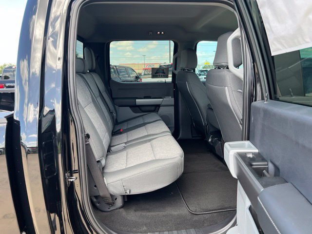 New 2026 Ford F250 XL w/ STX Appearance Package AWD/4WD image 19